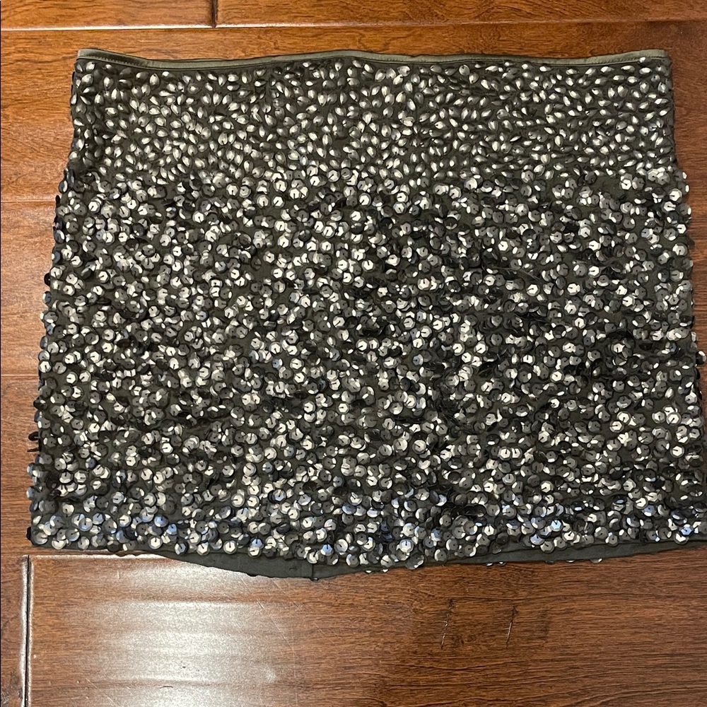 Chic Black Sequin Mini Skirt